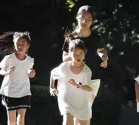 这场比赛太燃爆!老将KeatonSutherland强势回归NFL常规赛北京时间今晚,粉丝泪目!_ 这场比赛太燃爆!老将KeatonSutherland强势回归NFL常规赛北京时间今晚,粉丝泪目!_